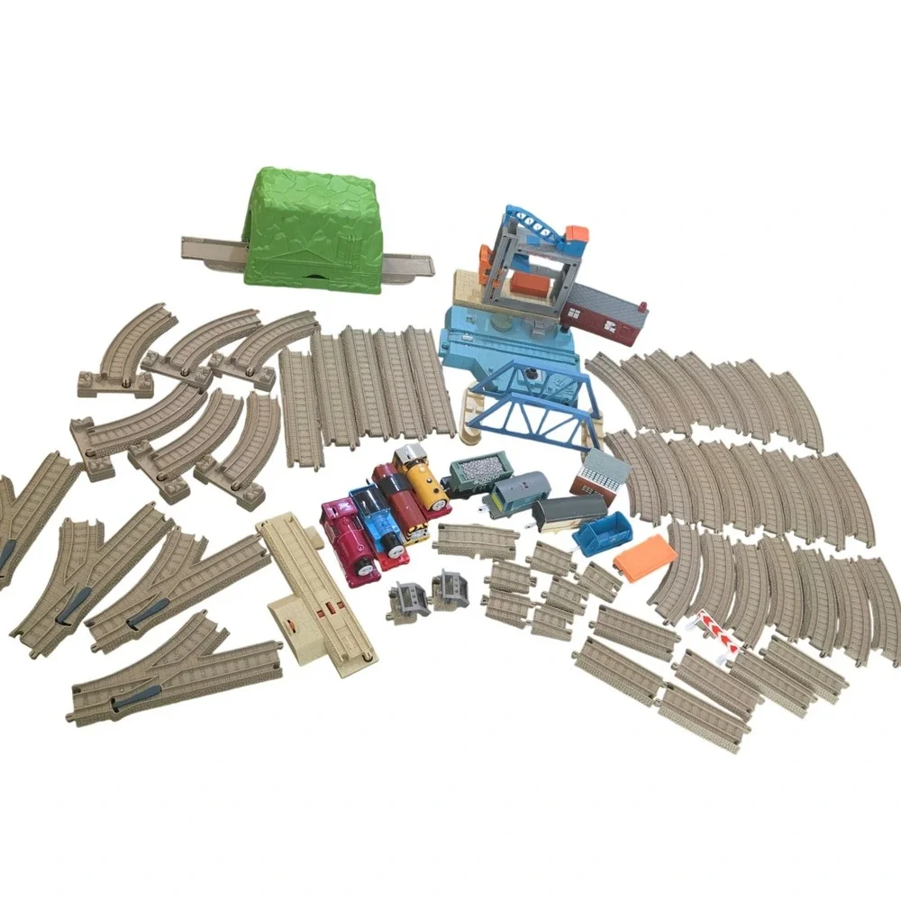 Thomas & Friends TrackMaster Mega Lot of 69 Pieces. READ Description